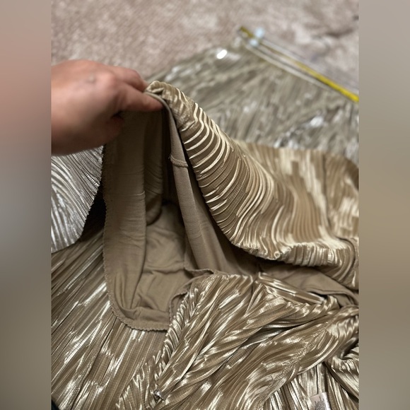 Maeve Gold Sequin A-line Midi Skirt for Work - Picture 10 of 14